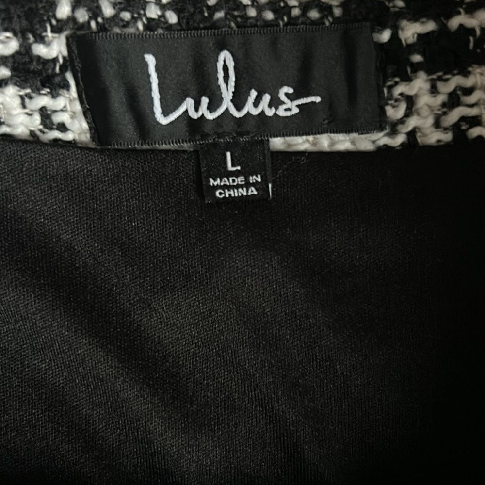 Lulu’s Plaid Tweed Black White Mini Skirt Size Large - Picture 4 of 4